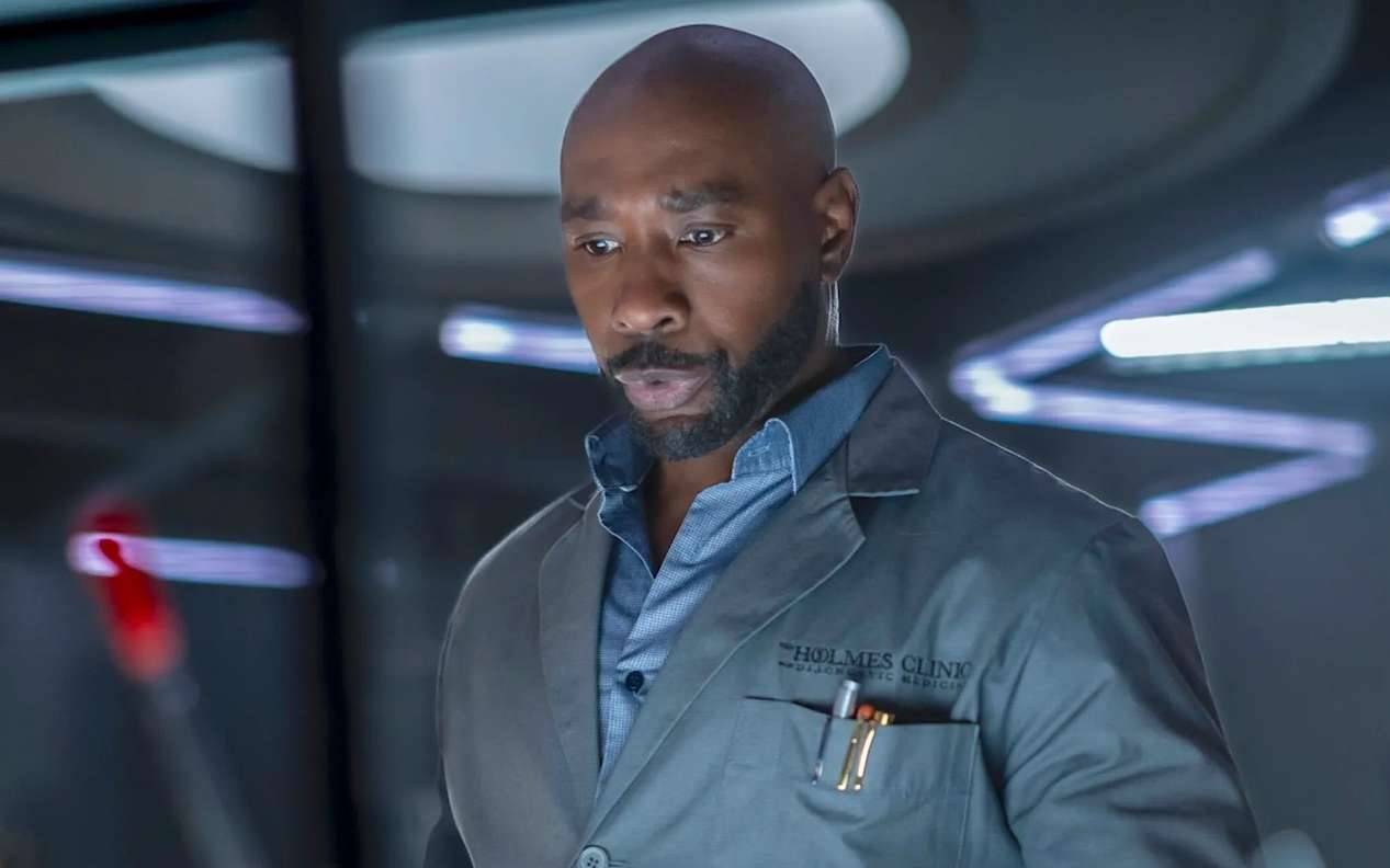 Dr. Watson muss gegen seinen Erzfeind ran.