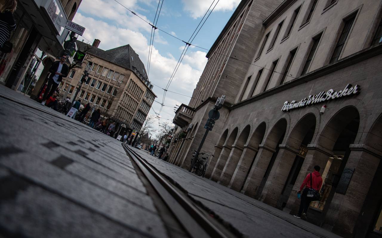 Die Neusser Innenstadt Und Die Friseure Vor Dem Lockdown Ne Ws 4