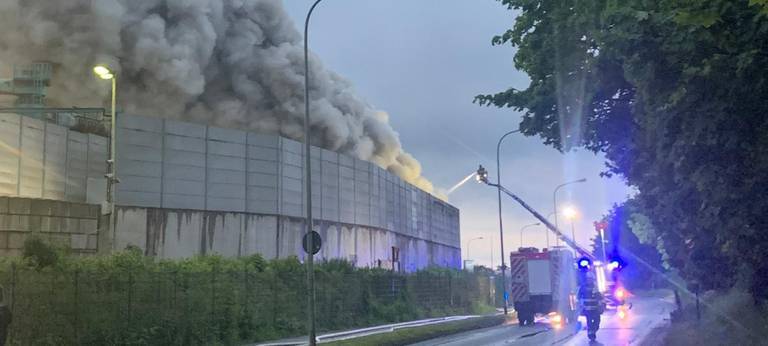 Brand in Krefeld - Warnung für den Kreis aufgehoben