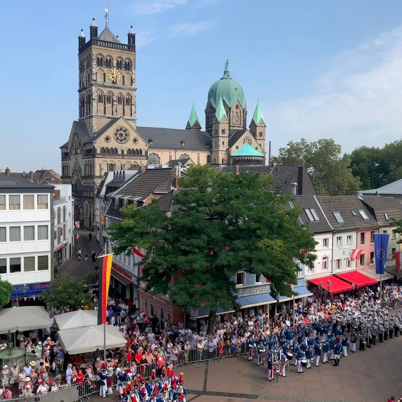 Neusser Schützenfest Parade