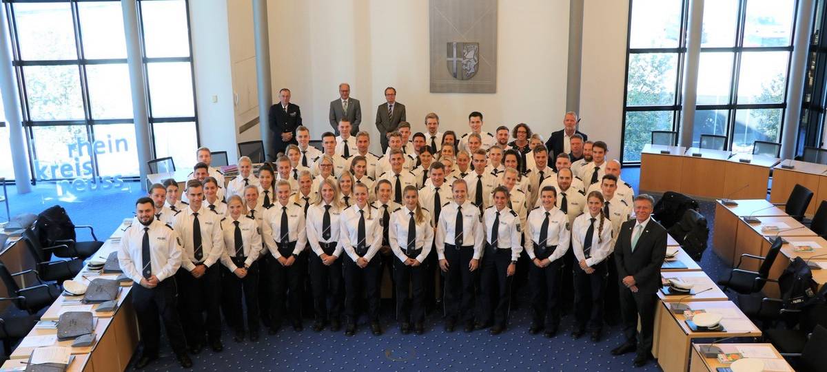Neue Polizisten für die Polizei im Rhein-Kreis Neuss
