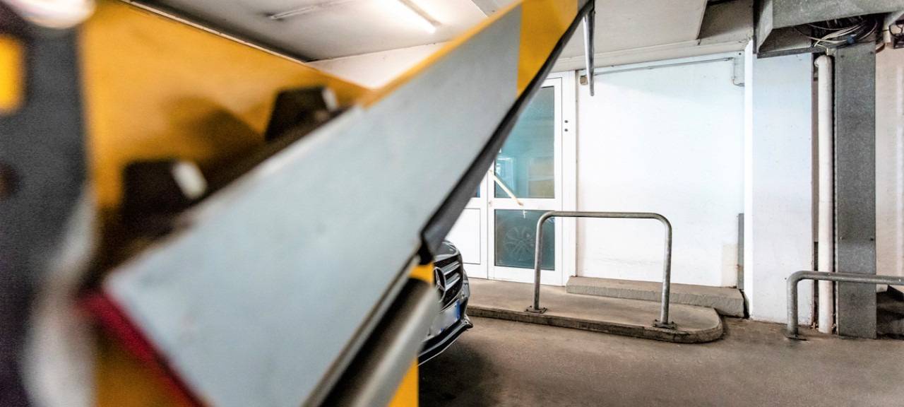 Symbolbild Zufahrt Parkhaus