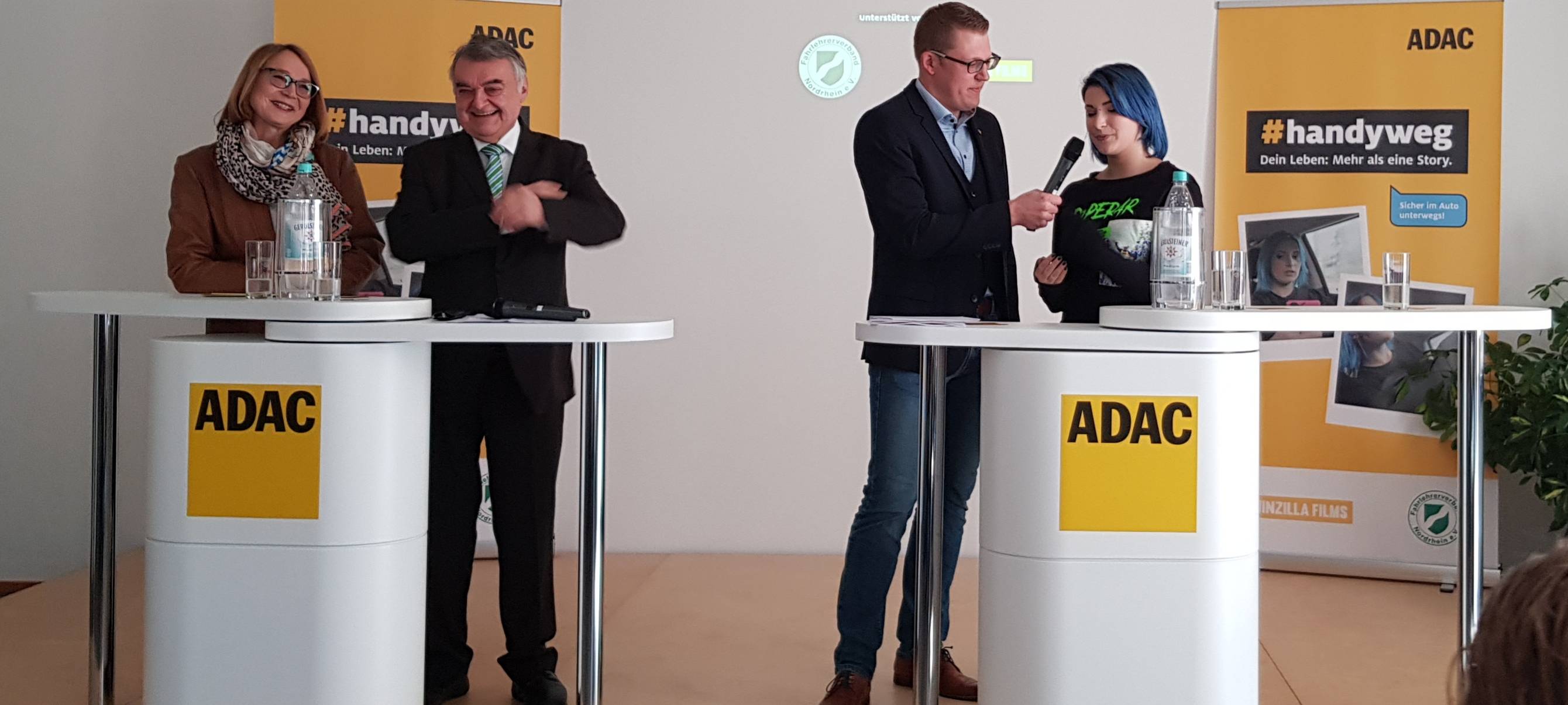 ADAC-Aktion #handyweg
