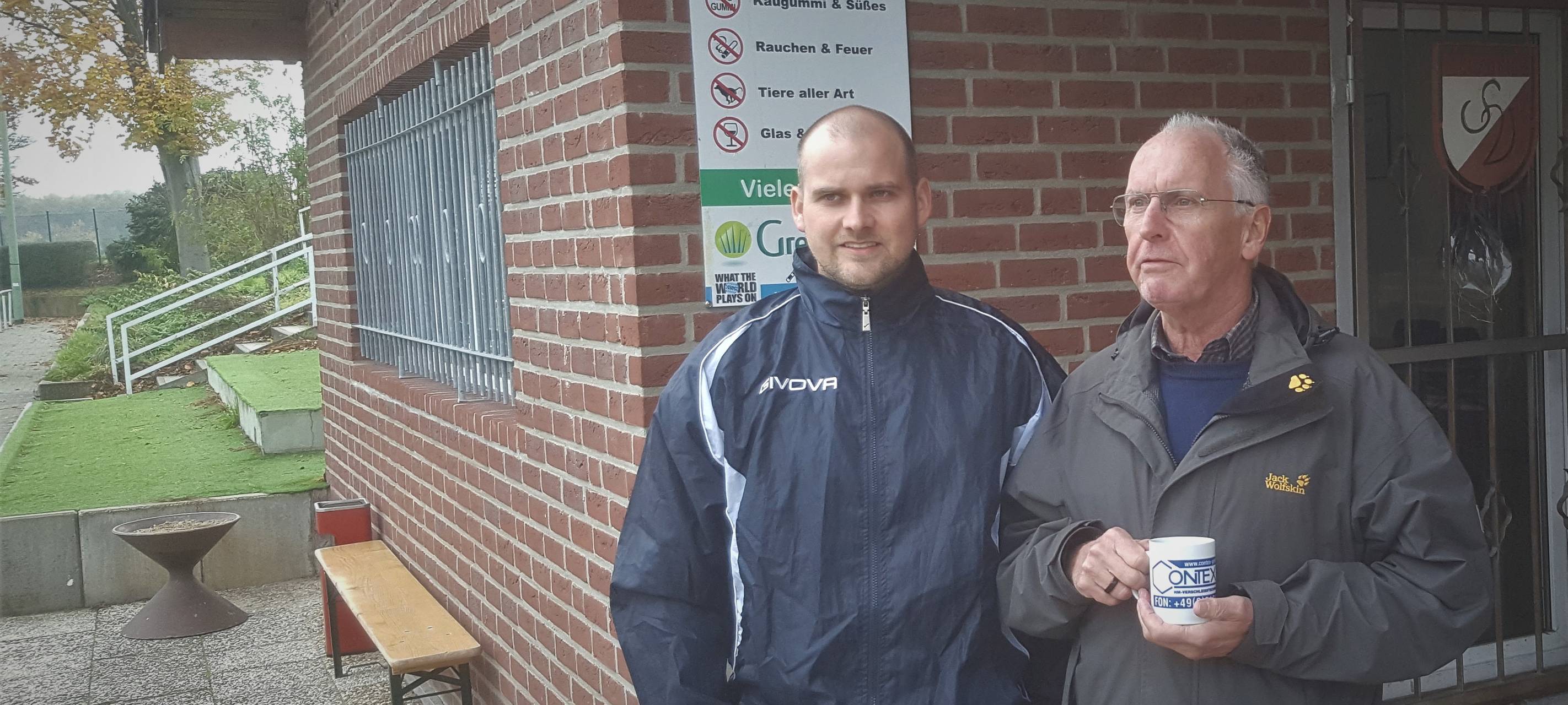 Schiri unter Beobachtung