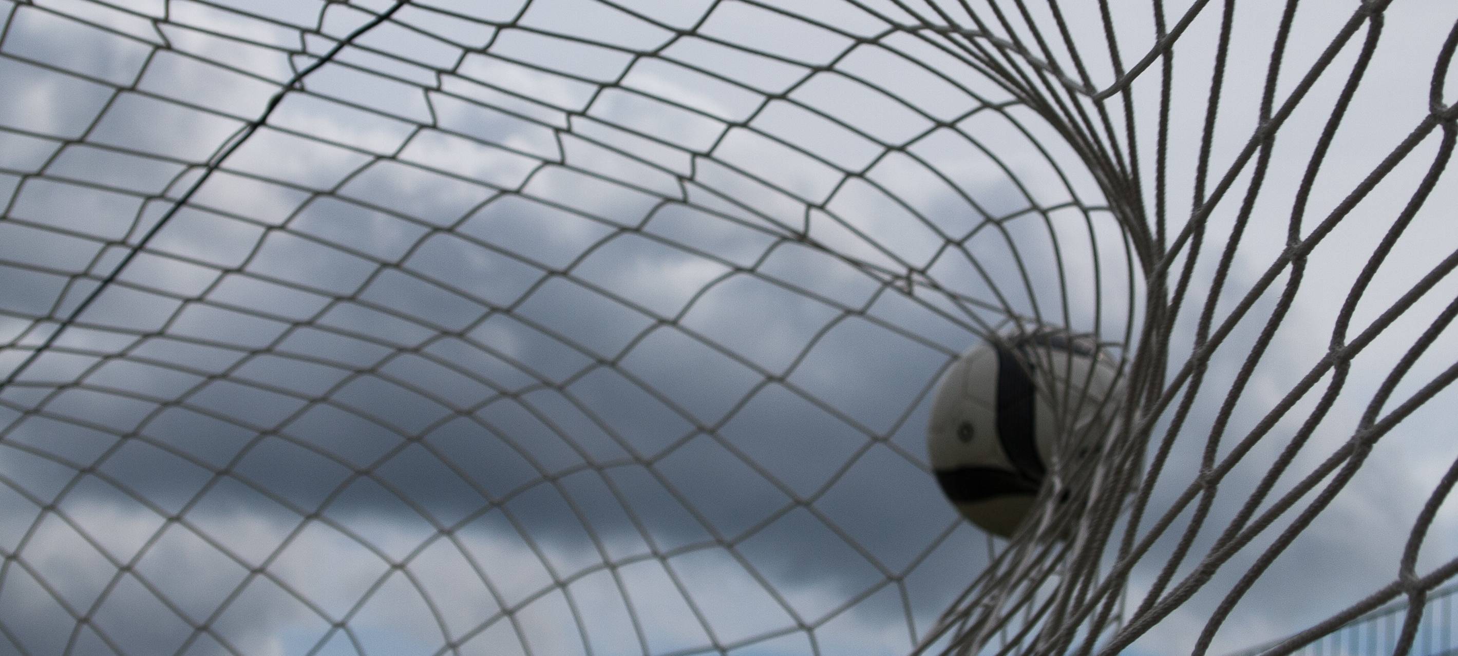 Köln und Gladbach gewinnen