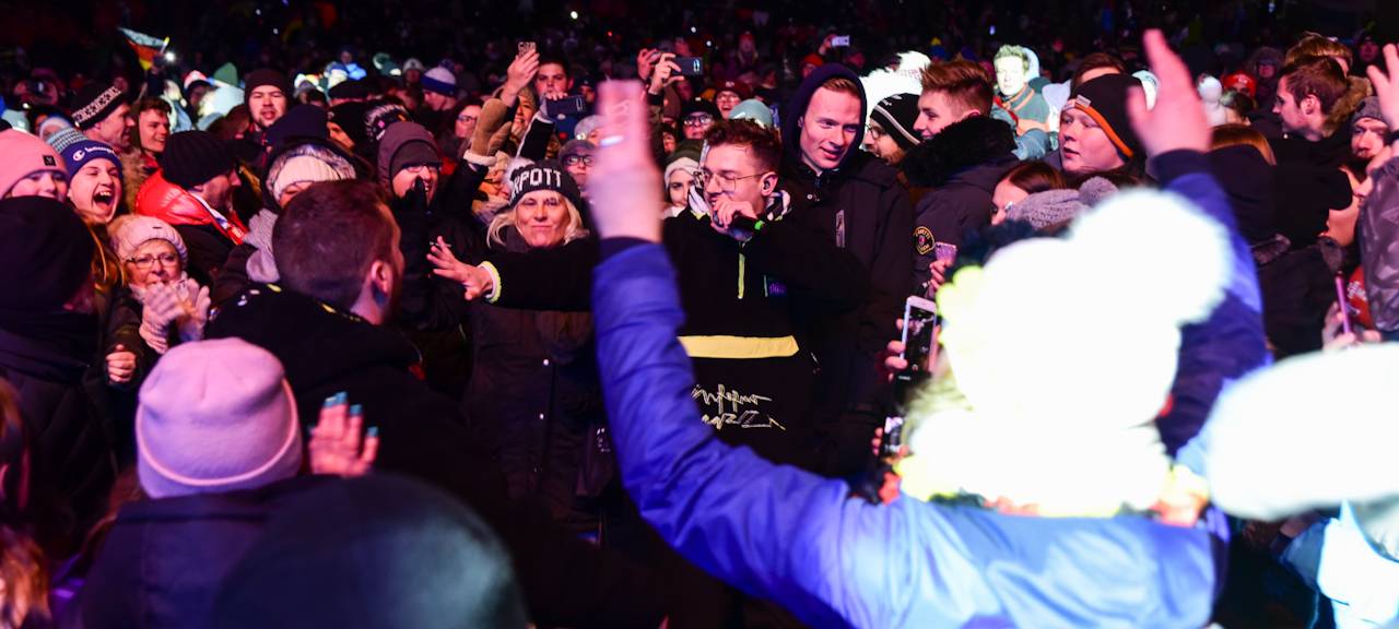 YouNotUs live in Willingen