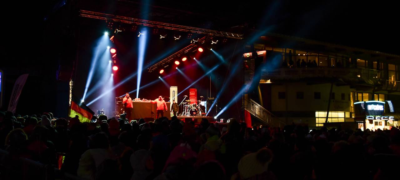 YouNotUs live in Willingen