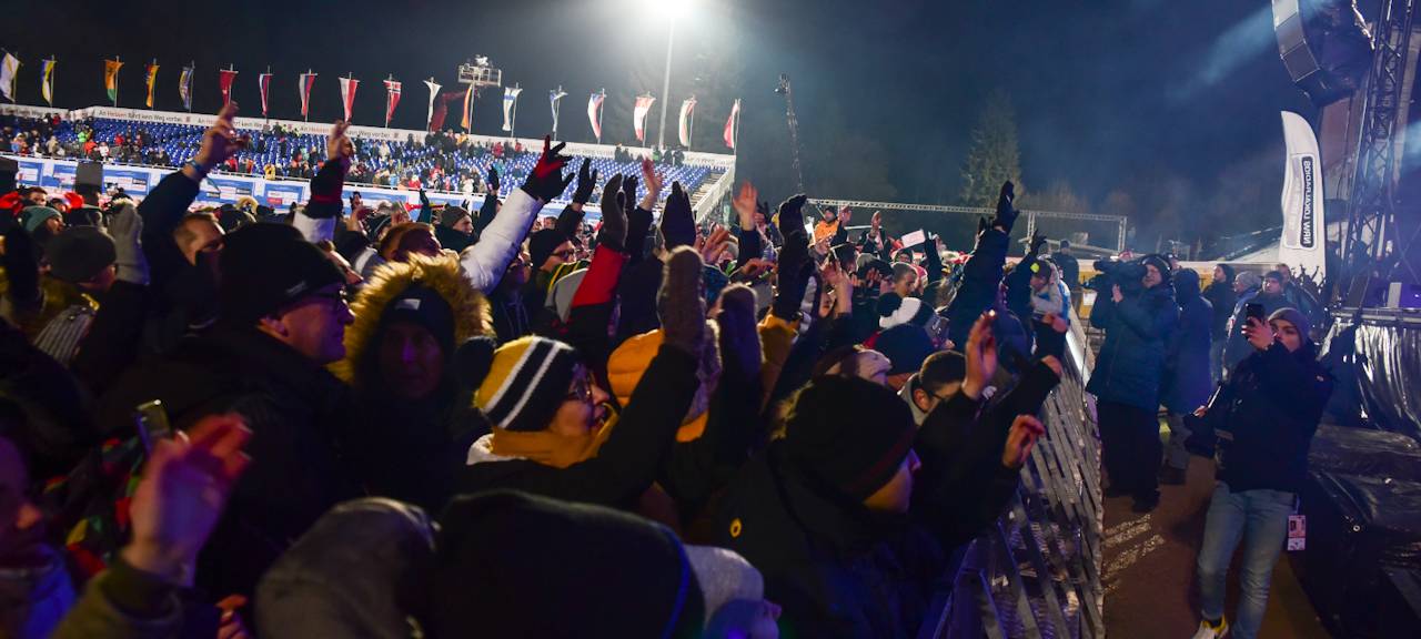 YouNotUs live in Willingen