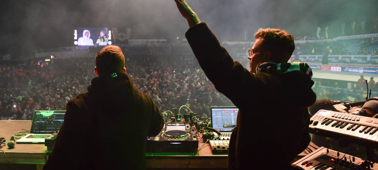 YouNotUs live in Willingen