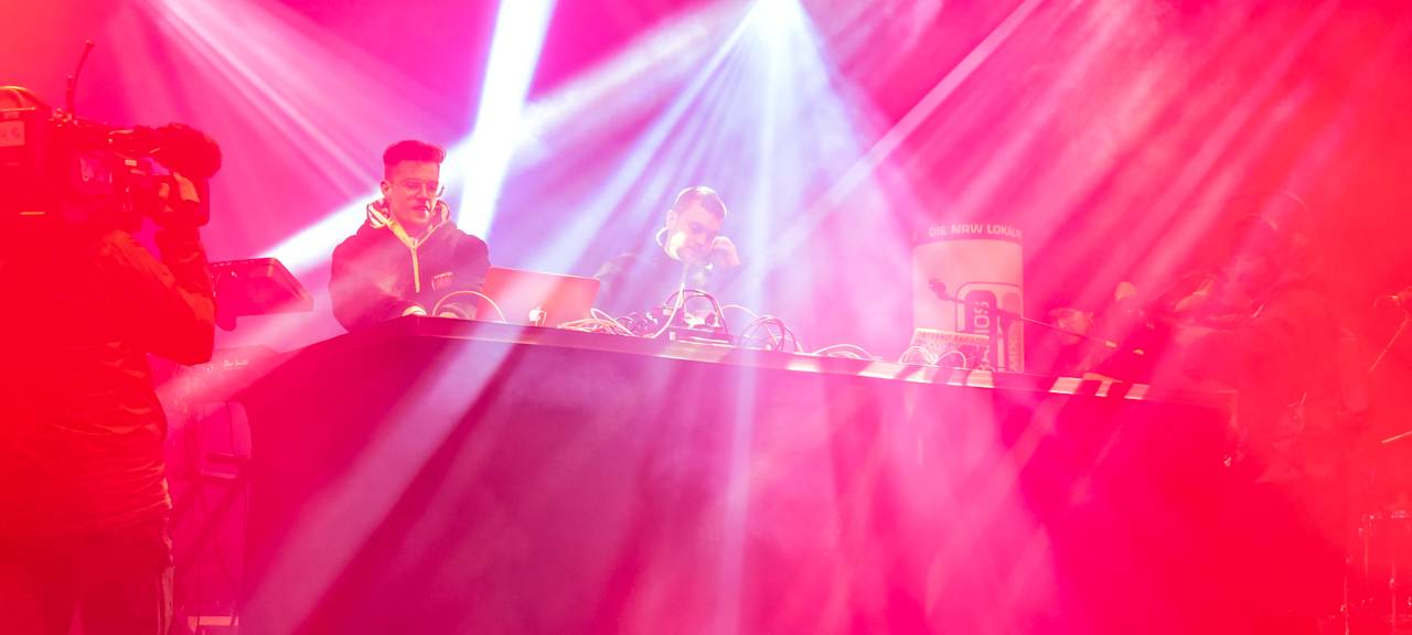 YouNotUs live in Willingen