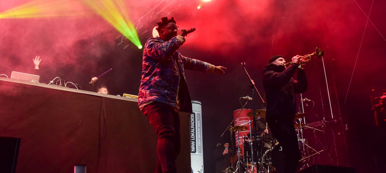 YouNotUs live in Willingen