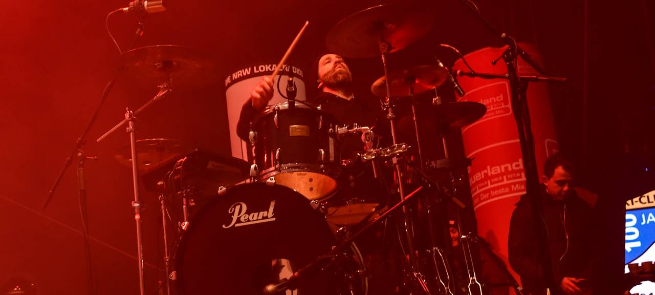 YouNotUs live in Willingen