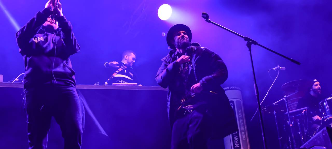 YouNotUs live in Willingen