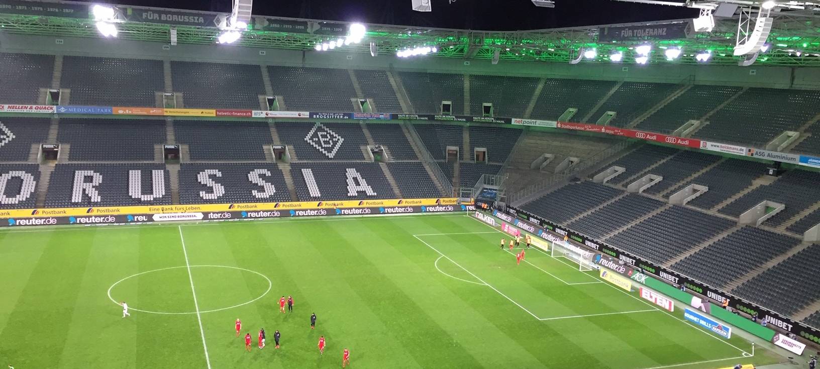 Borussia gewinnt Geister-Derby gegen Köln