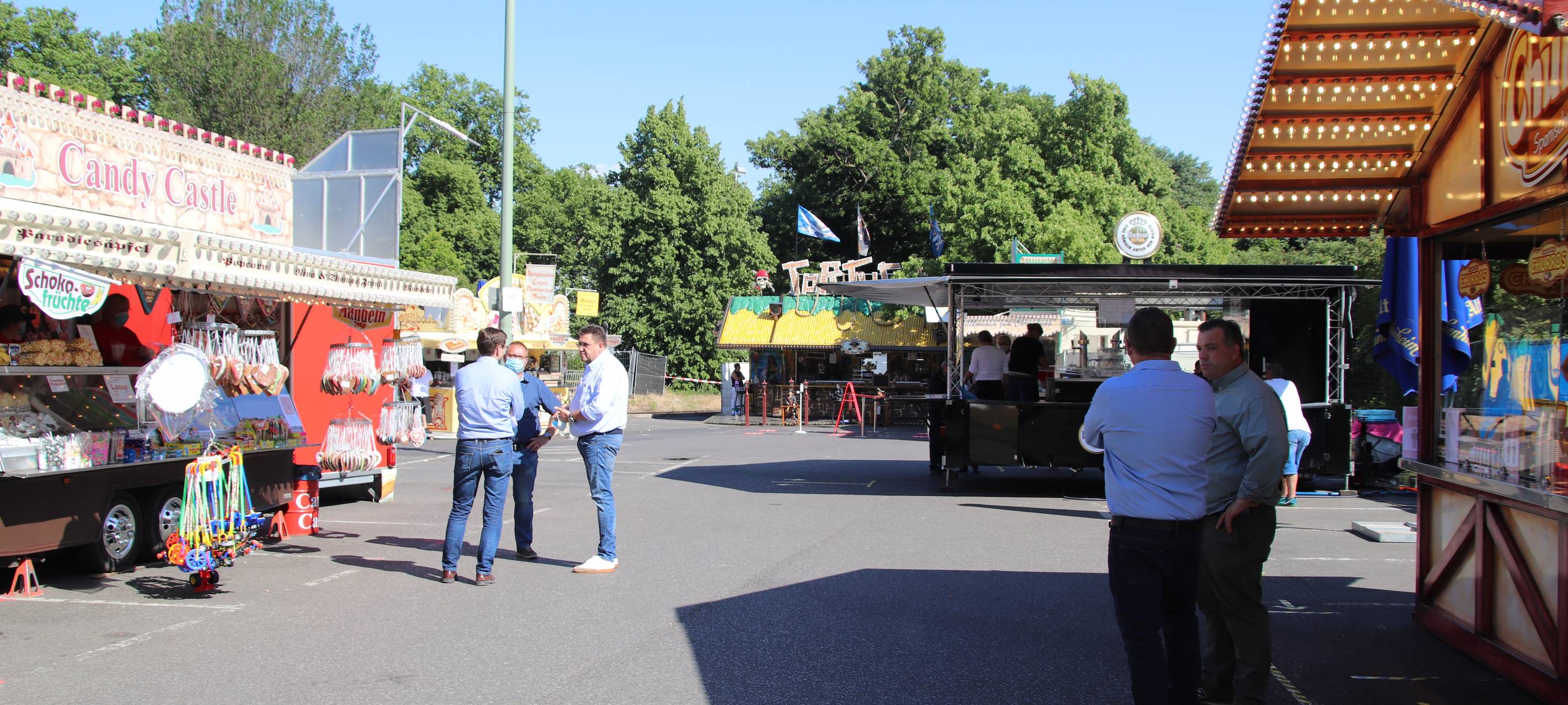 Rheinischer Spezialitätenmarkt eröffnet