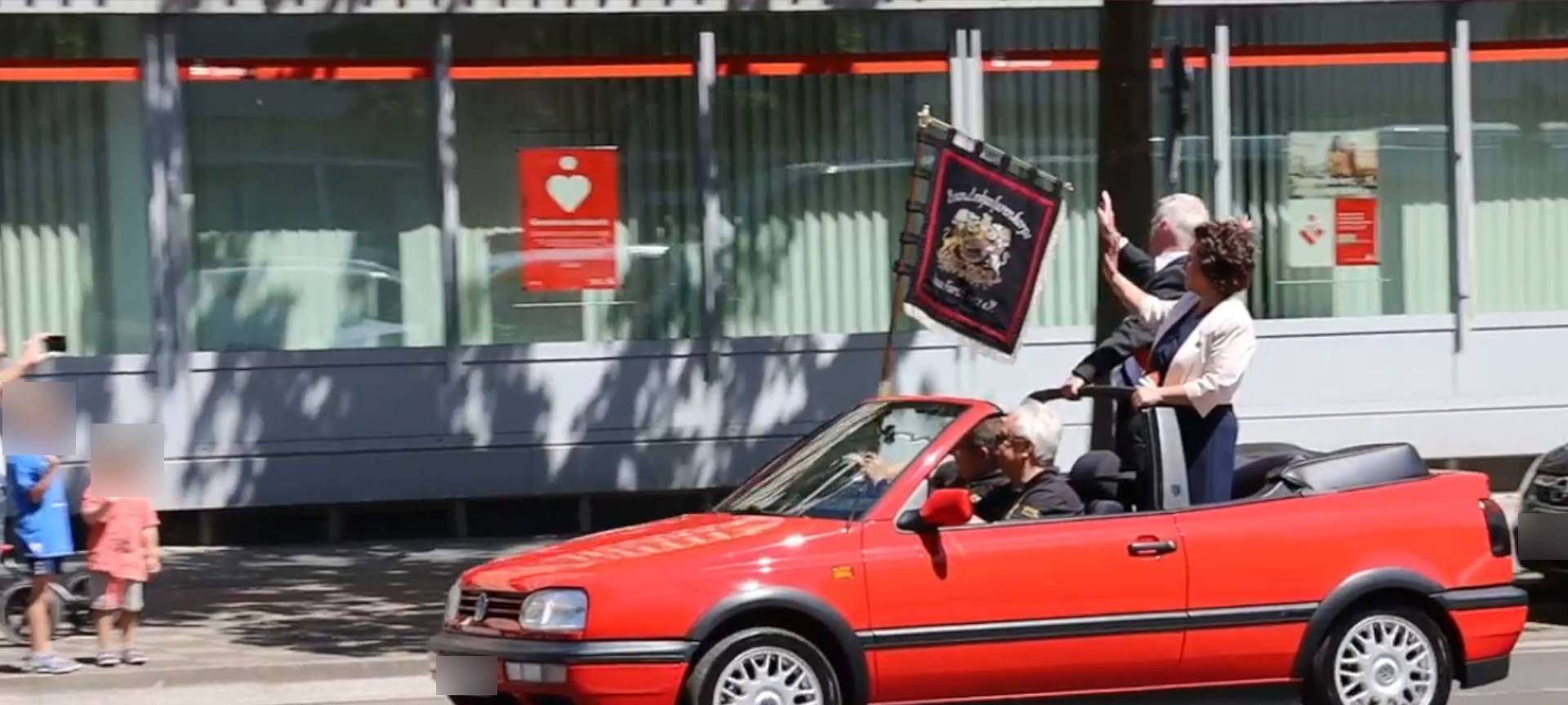 Ärger in Neuss um verbotenen Schützen-Autokorso