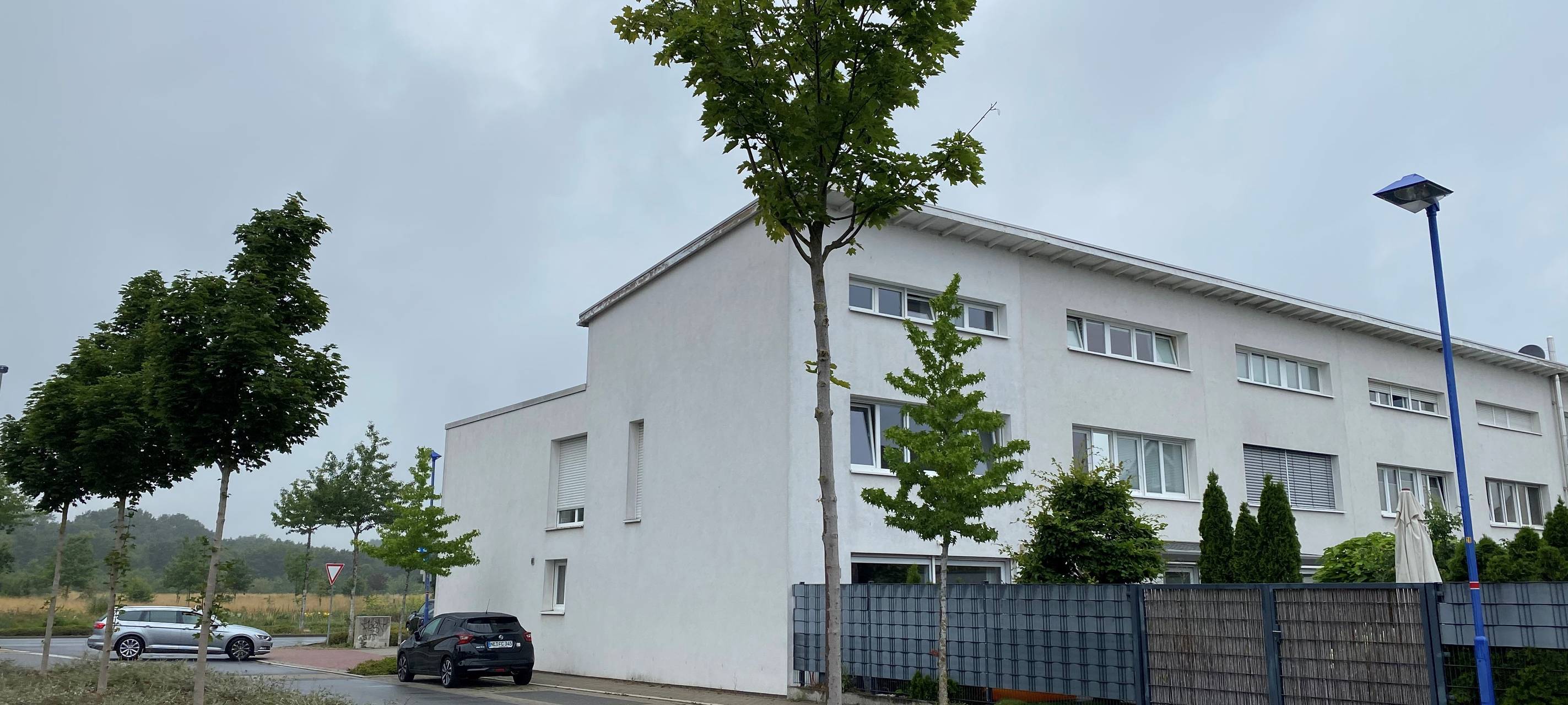 Kaarst und Meerbusch suchen Paten für Bewässerungssäcke