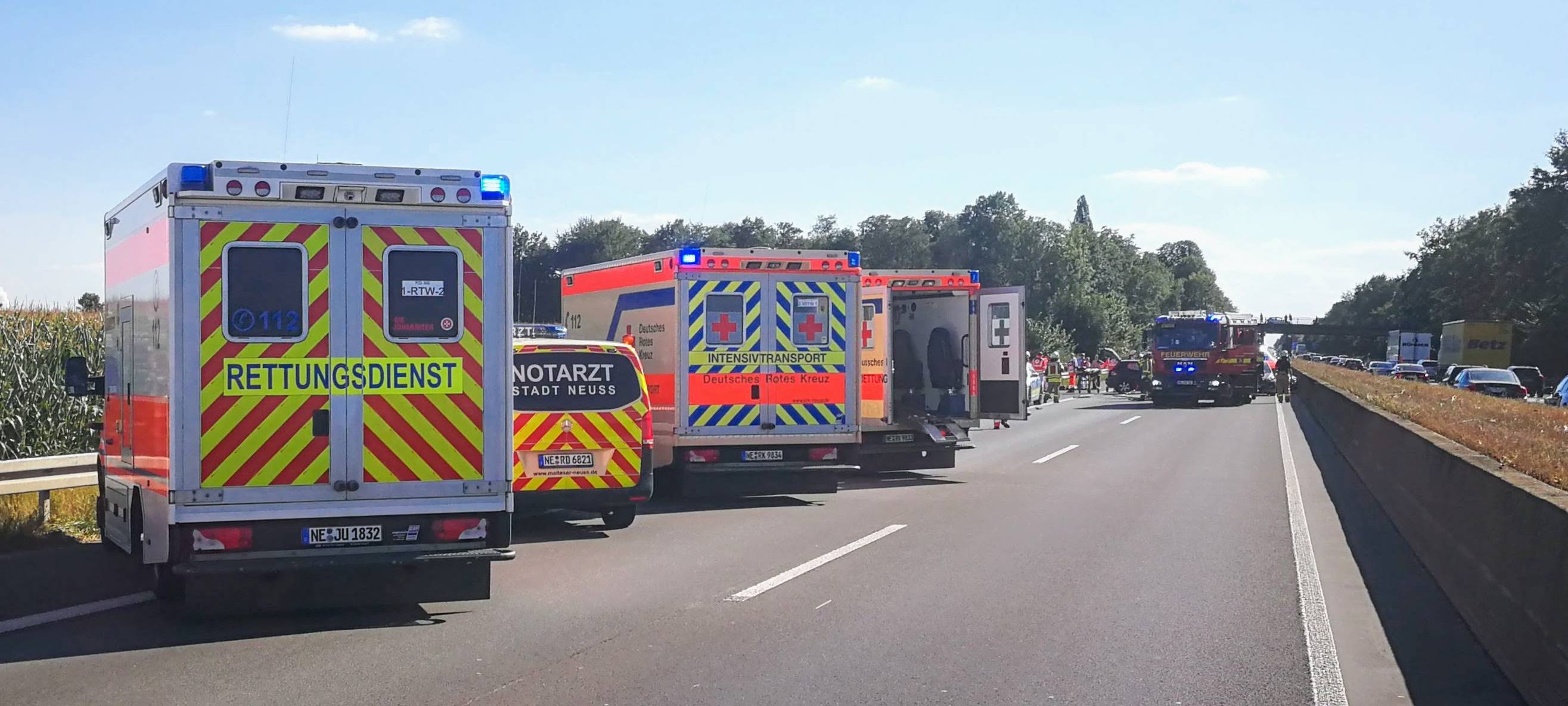 Massenunfall auf A46 bei Neuss