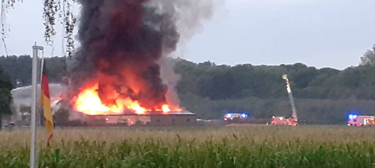Lagerhalle in Kaarst-Vorst ausgebrannt