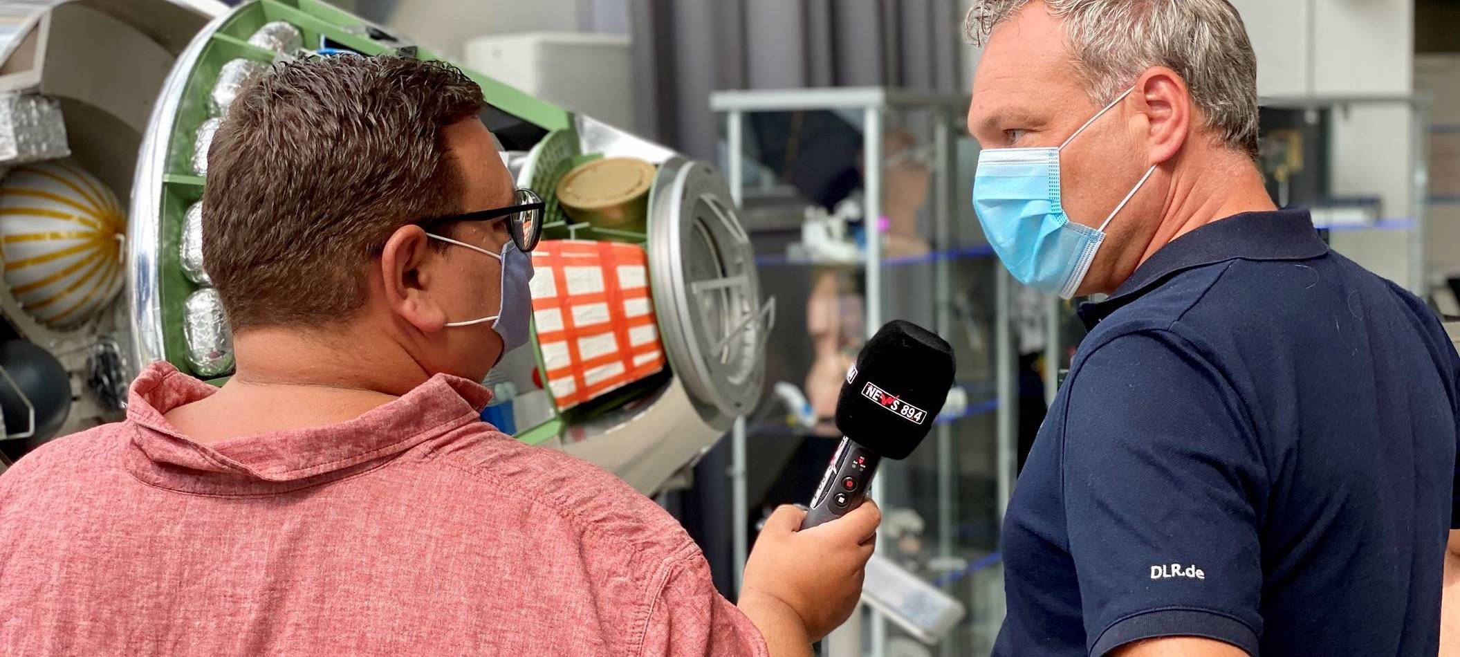 Walther Pelzer im Interview mit NE-WS 89.4 Reporter Phlipp Lessig.