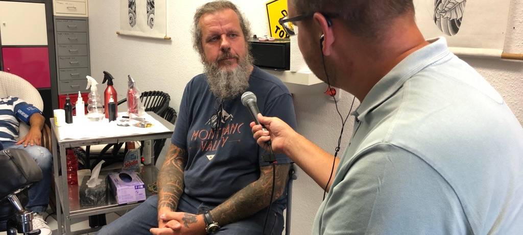 Detlef Kowalewski in seinem Tattoo-Studio in Dormagen