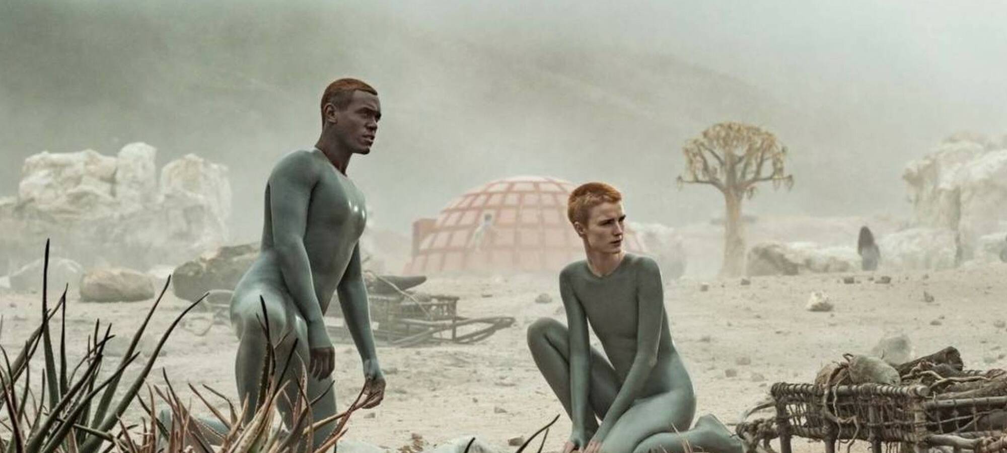 Father und Mother auf ihrem neuen Planeten.