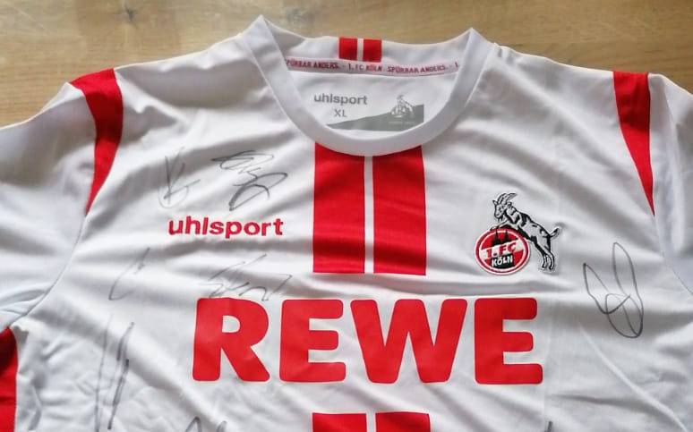 Signiertes Trikot vom 1. FC Köln