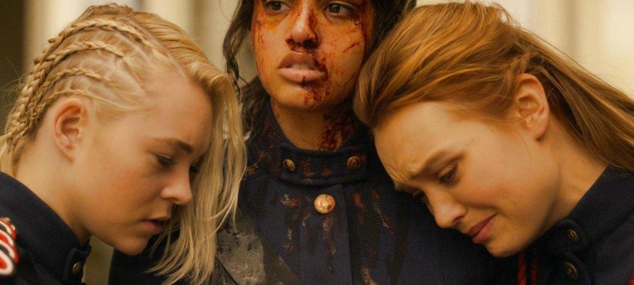 Die drei Hexen im Krieg.