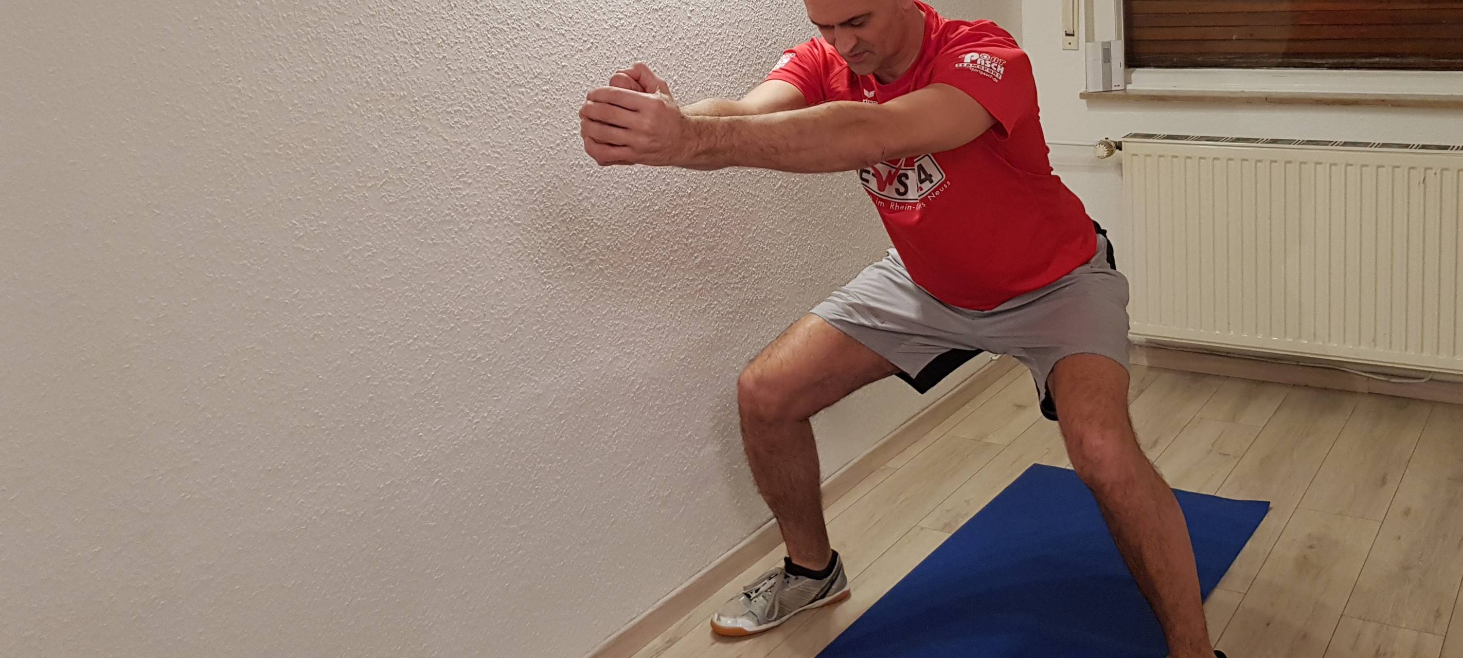 NE-WS 89.4 Reporter Jens Rustemeier im Lockdown-Homeworkout-Selbsttest