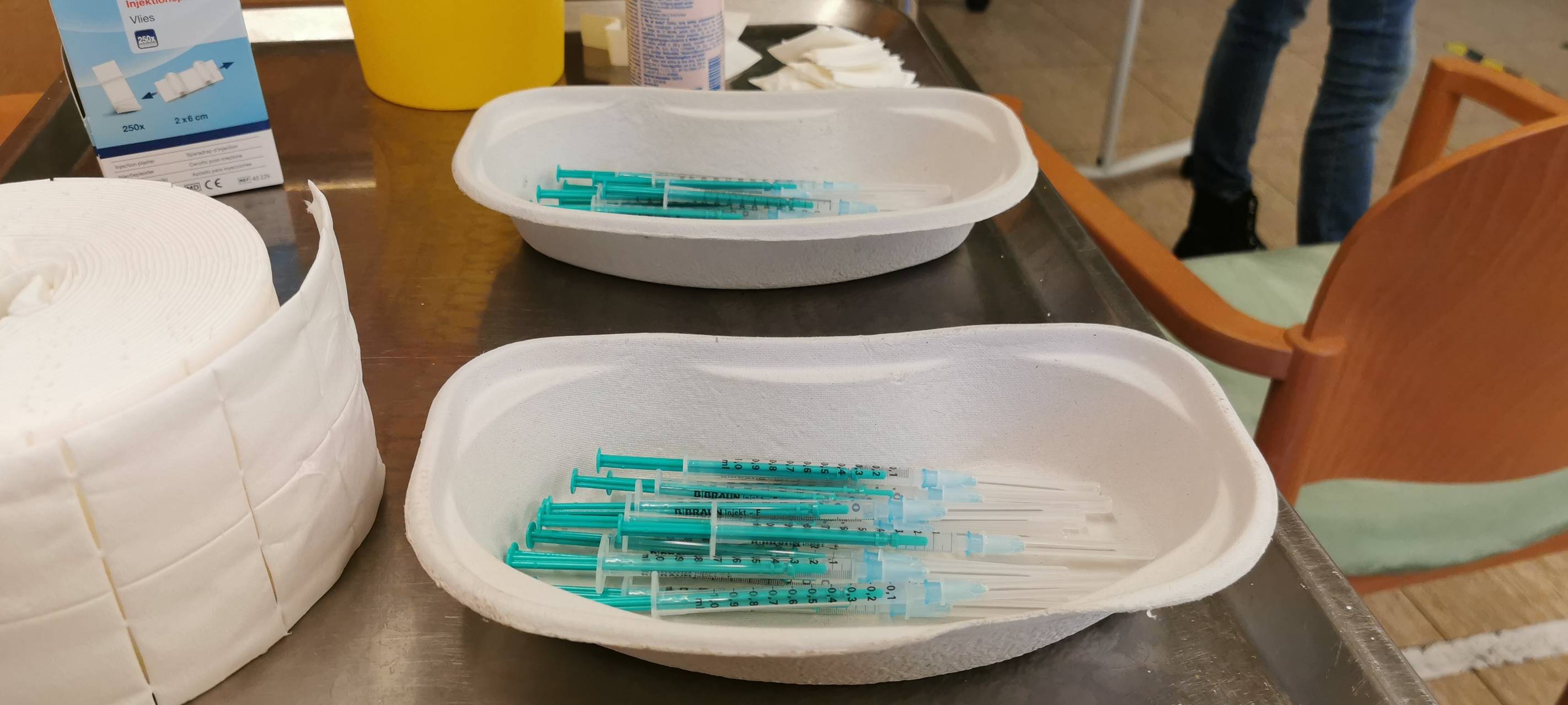 Der Impfstoff in Spritzen