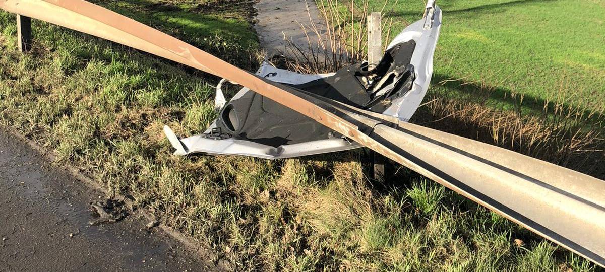 A 52 bei Meerbusch-Büderich: Ferrari brennt nach Unfall aus