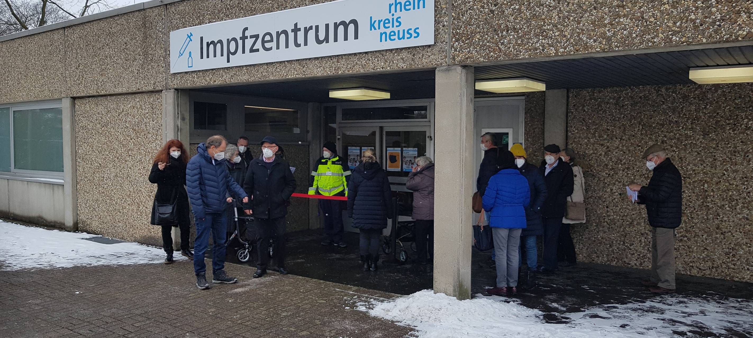 Ärger um Mogelversuche im Neusser Impfzentrum