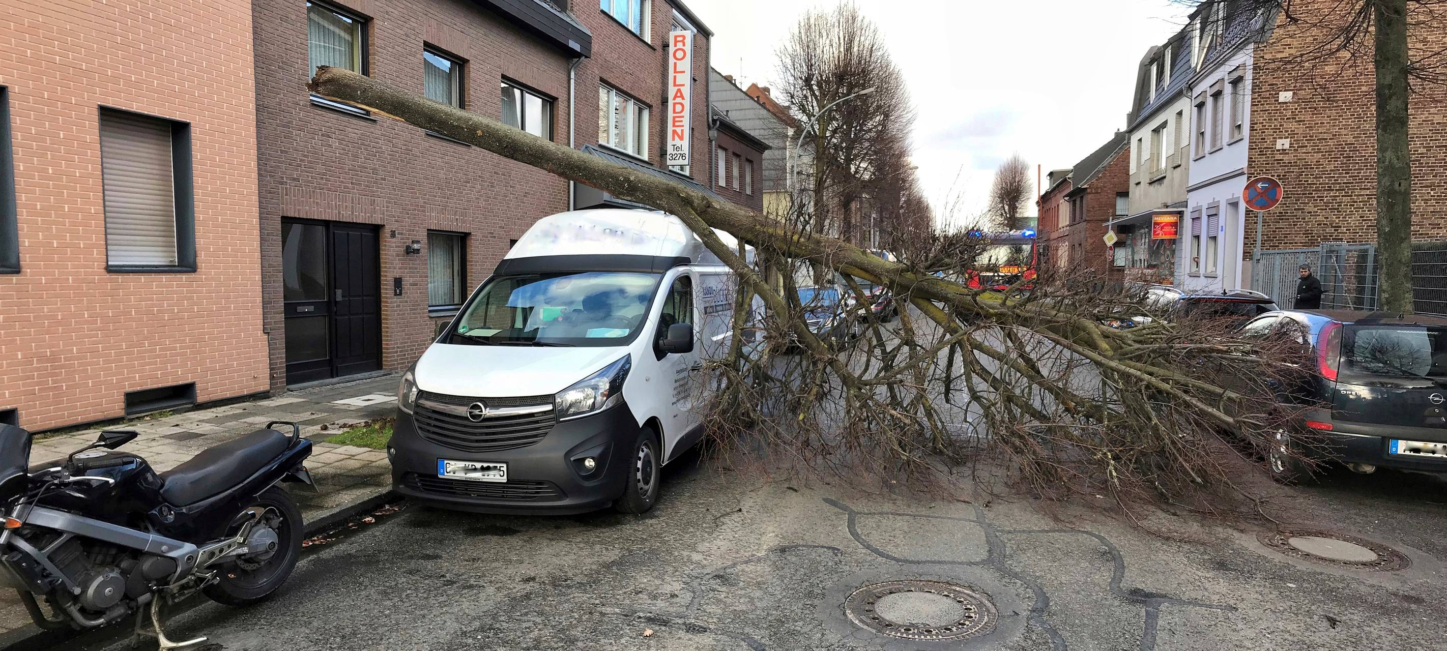 Mehrere Sturmeinsätze in Grevenbroich