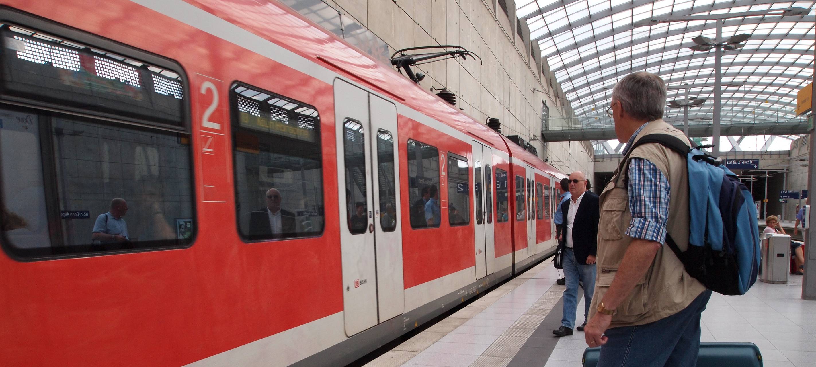 Kölner Hauptbahnhof gesperrt