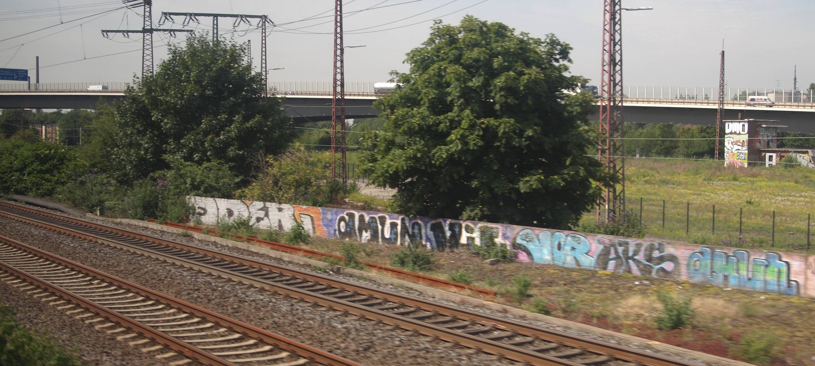 Vandalismus legt Pendler-Strecke Köln-Düsseldorf lahm