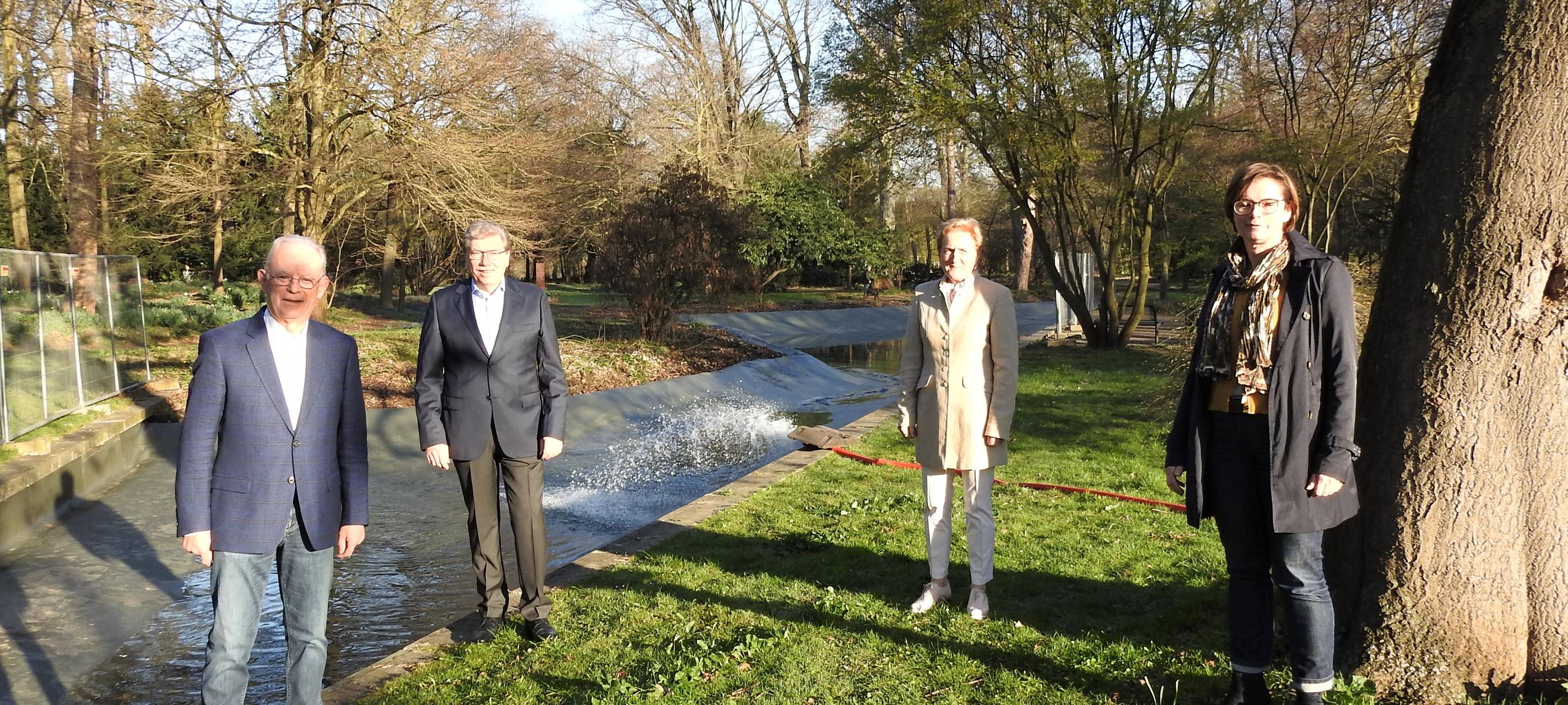 Teichsanierung im Grevenbroicher Stadtpark fast fertig