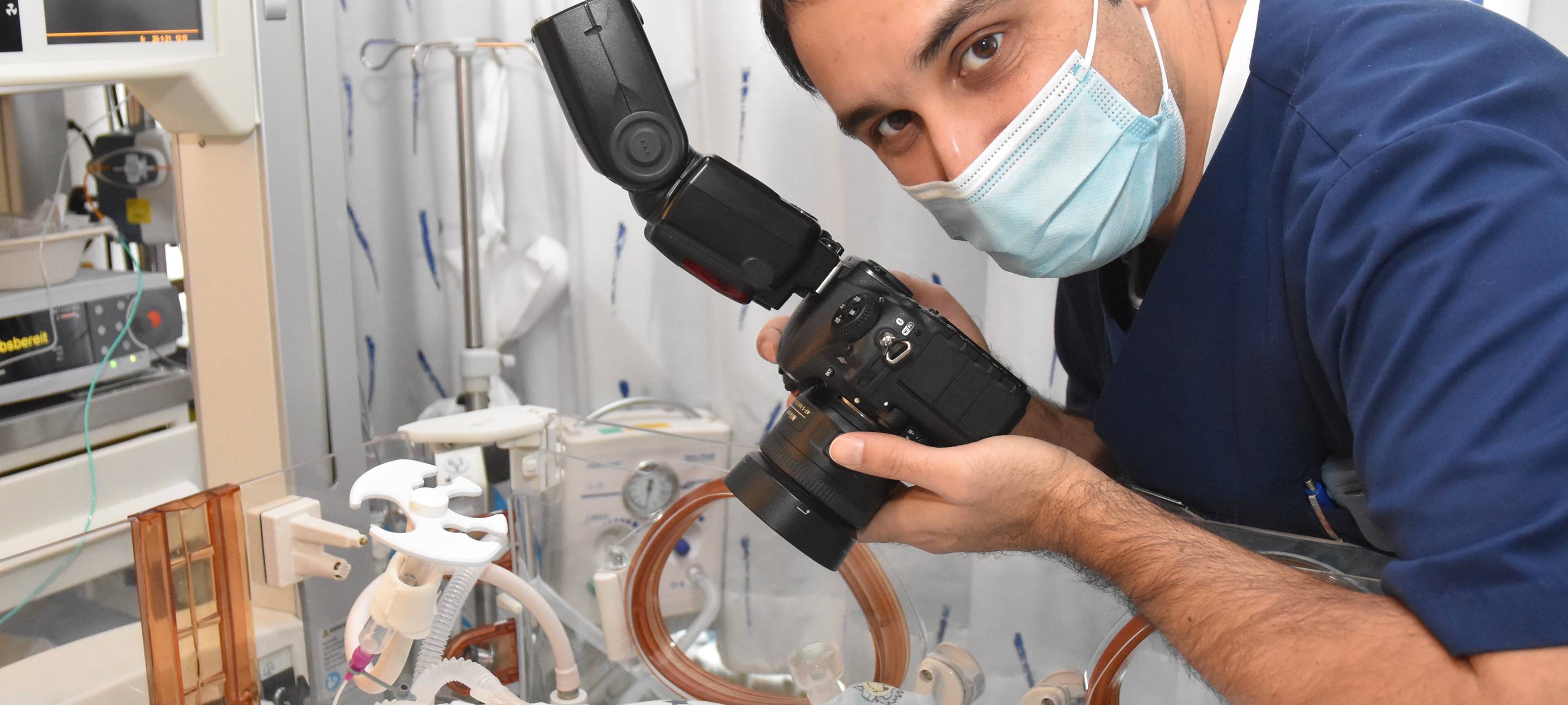 Neusser Kinderarzt erstellt Foto-Album von Frühgeborenen