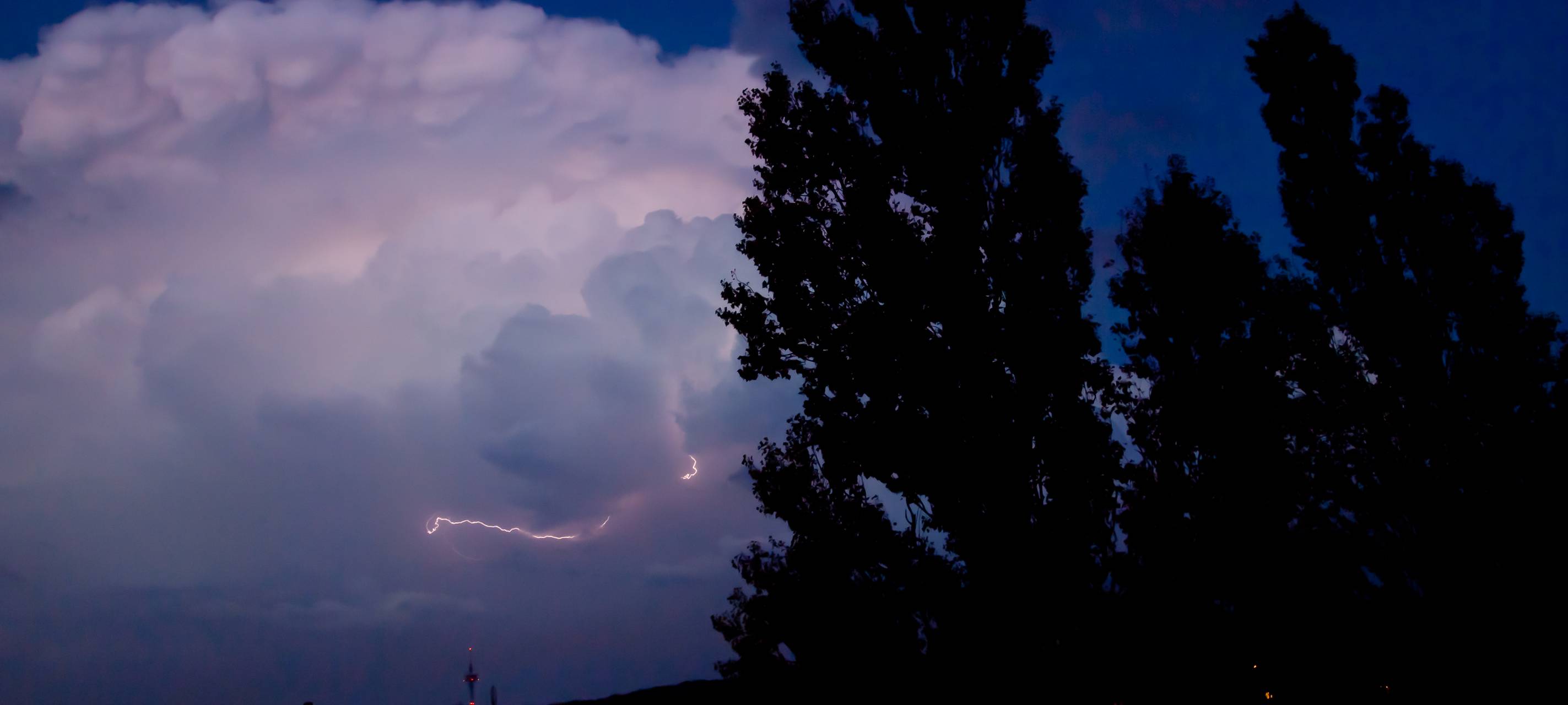 Düsseldorfer Flughafen: Sensoren warnen vor Blitzen