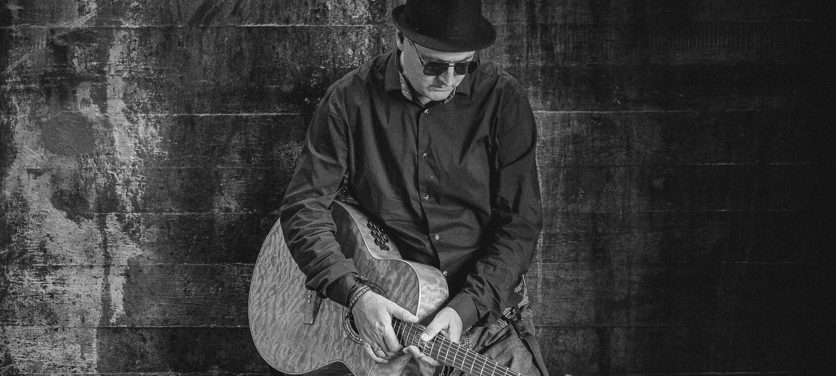 Ötte & Band aus Jüchen mit "Mayday"