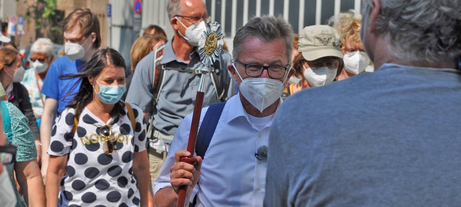 Dormagener Pfarrer marschiert gegen Kardinal Woelki