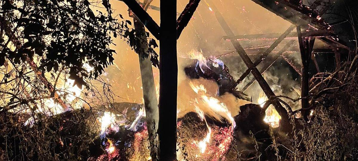 Feldscheune in Grevenbroich brennt nieder