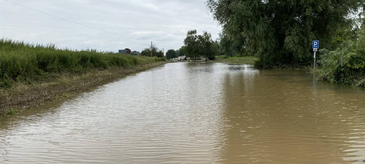 Weiter Hochwassereinschränkungen im Rhein-Kreis Neuss
