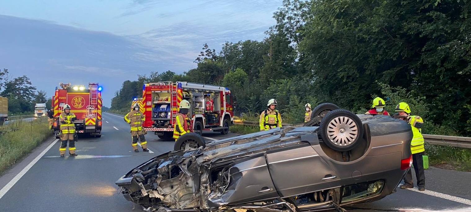 Mehrere Unfälle auf der A46 zwischen Jüchen und Neuss