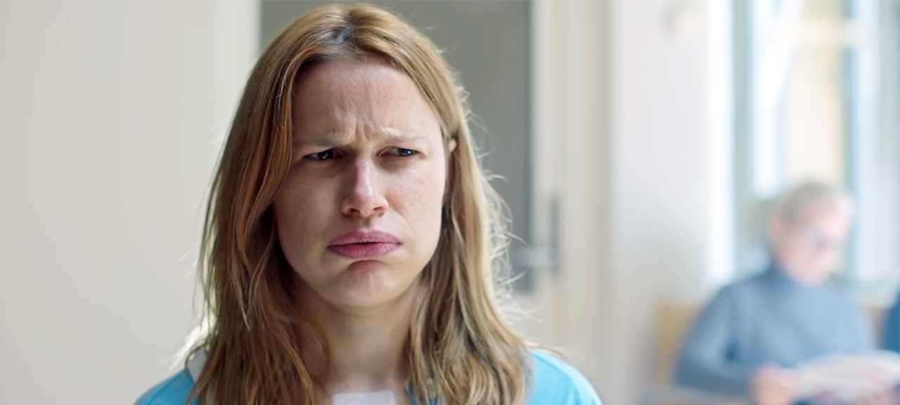 Liv erwacht von den Toten.