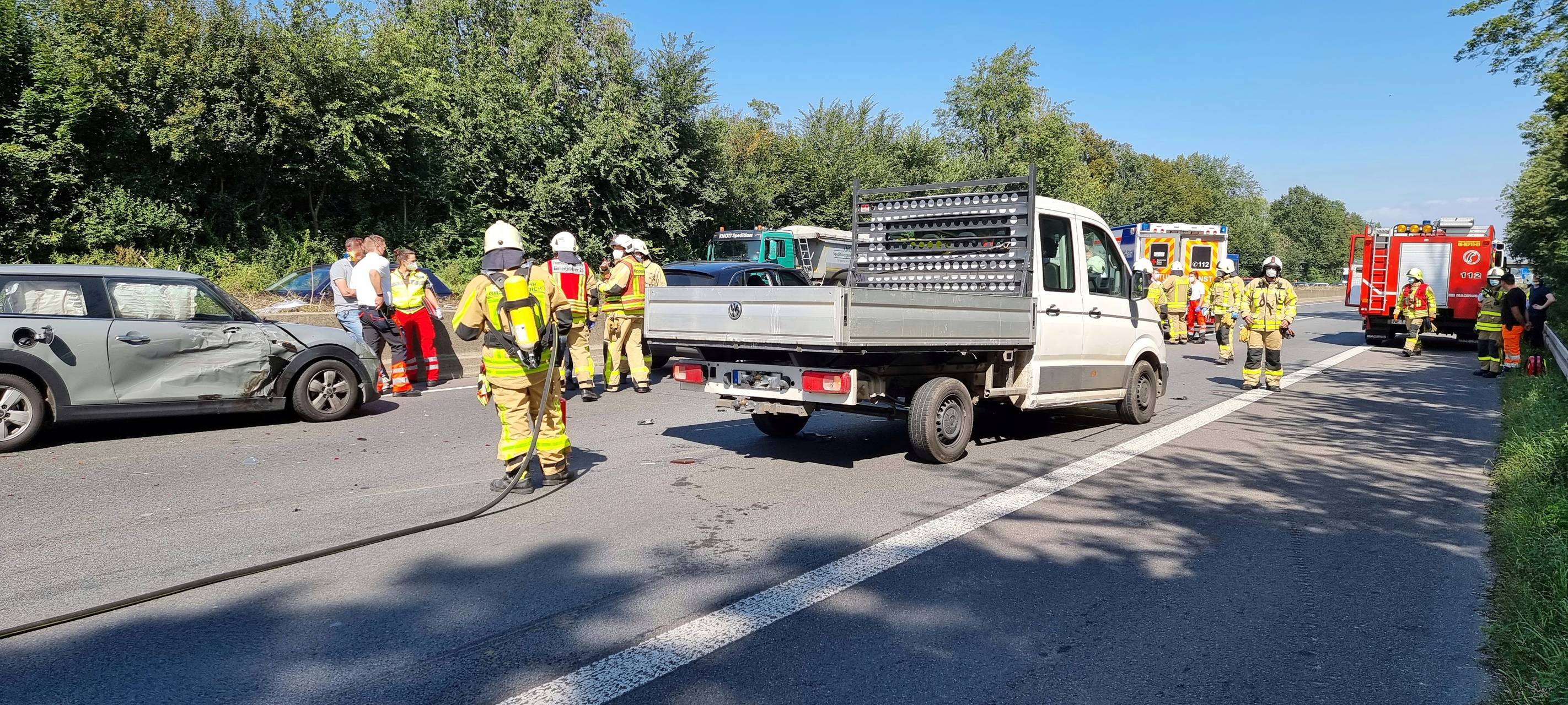Schwerer Unfall auf A 46 zwischen Grevenbroich und Neuss