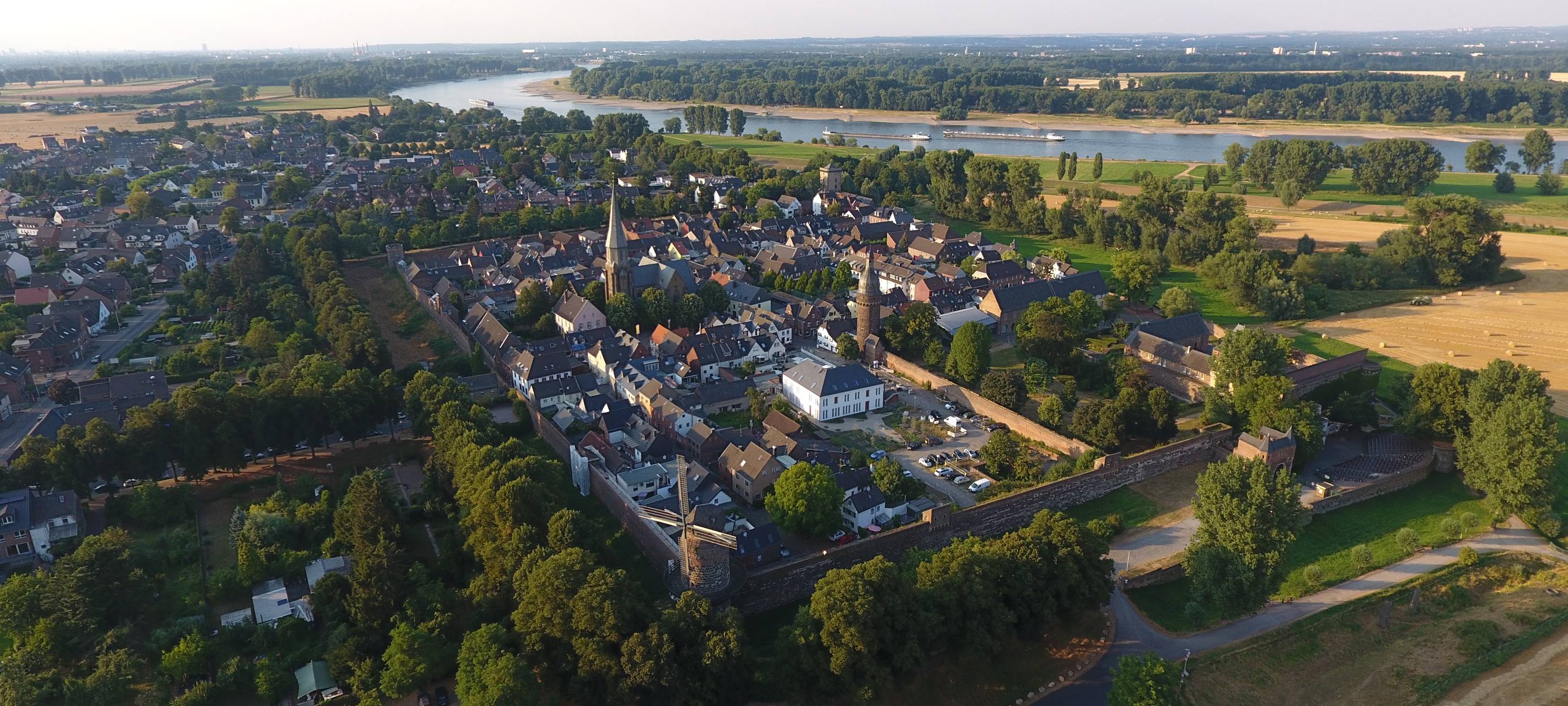 Neues Archiv in Dormagen-Zons wird eröffnet