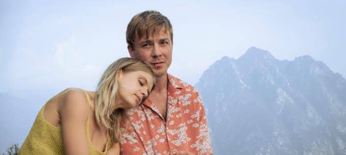 Tulli und Daniel hoch oben über dem See.