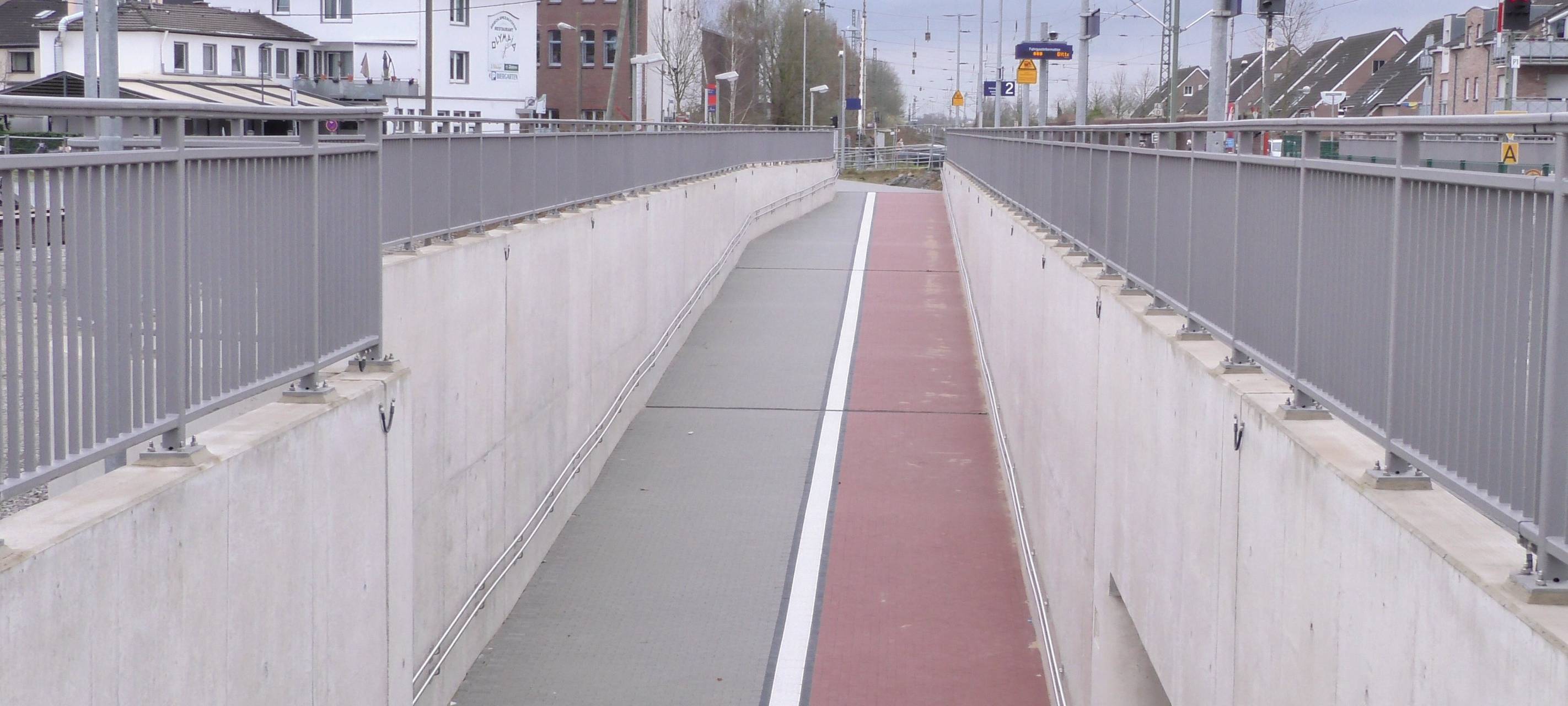Bahn-Unterführung in Meerbusch-Osterath freigegeben
