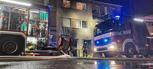 Brandursache klar: E-Scooter löst Wohnhausbrand in Neuss aus