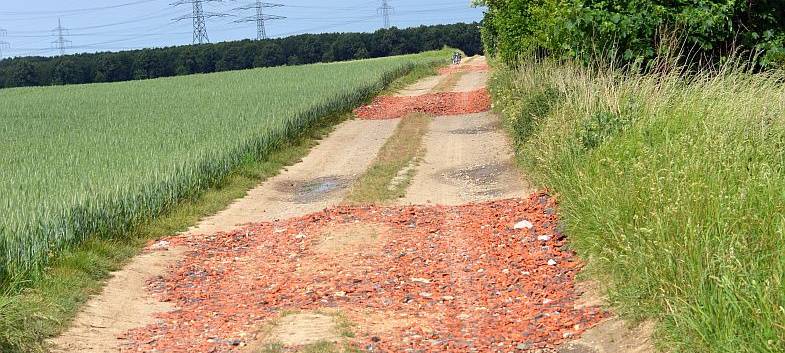 Tonnenweise wilder Müll in Rommerskirchen